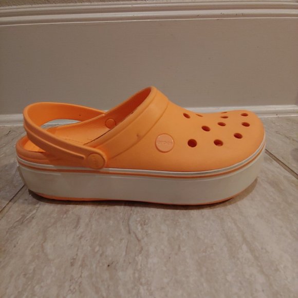 Crocs Iconic Comfort Crocs Platform Sandals Shoes Clog Size 9 - Picture 1 of 10
